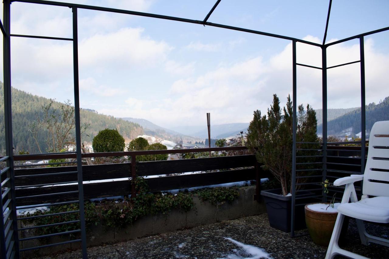 Appartement Mit Herrlicher Aussicht Uebers Murgtal 바이에르스브론 외부 사진